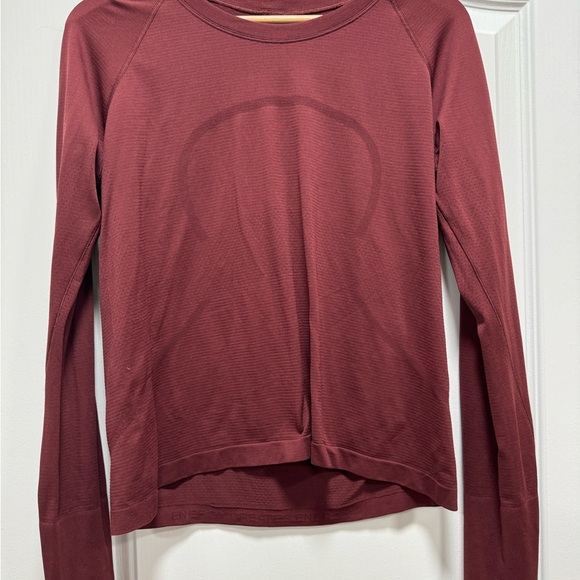 Perfect condition - swiftly tech long sleeve 12 - Picture 4 of 4